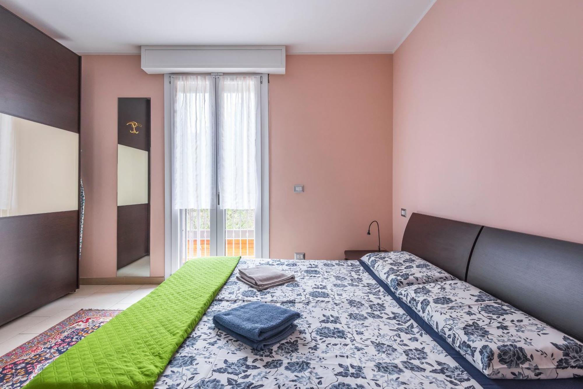 Stile E Comfort In Citta Con Wi-Fi 카르피 외부 사진